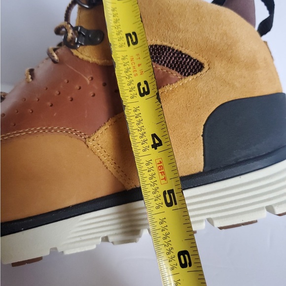 Timberland Mustard and Brown Boots Boys size 7 - Picture 13 of 13